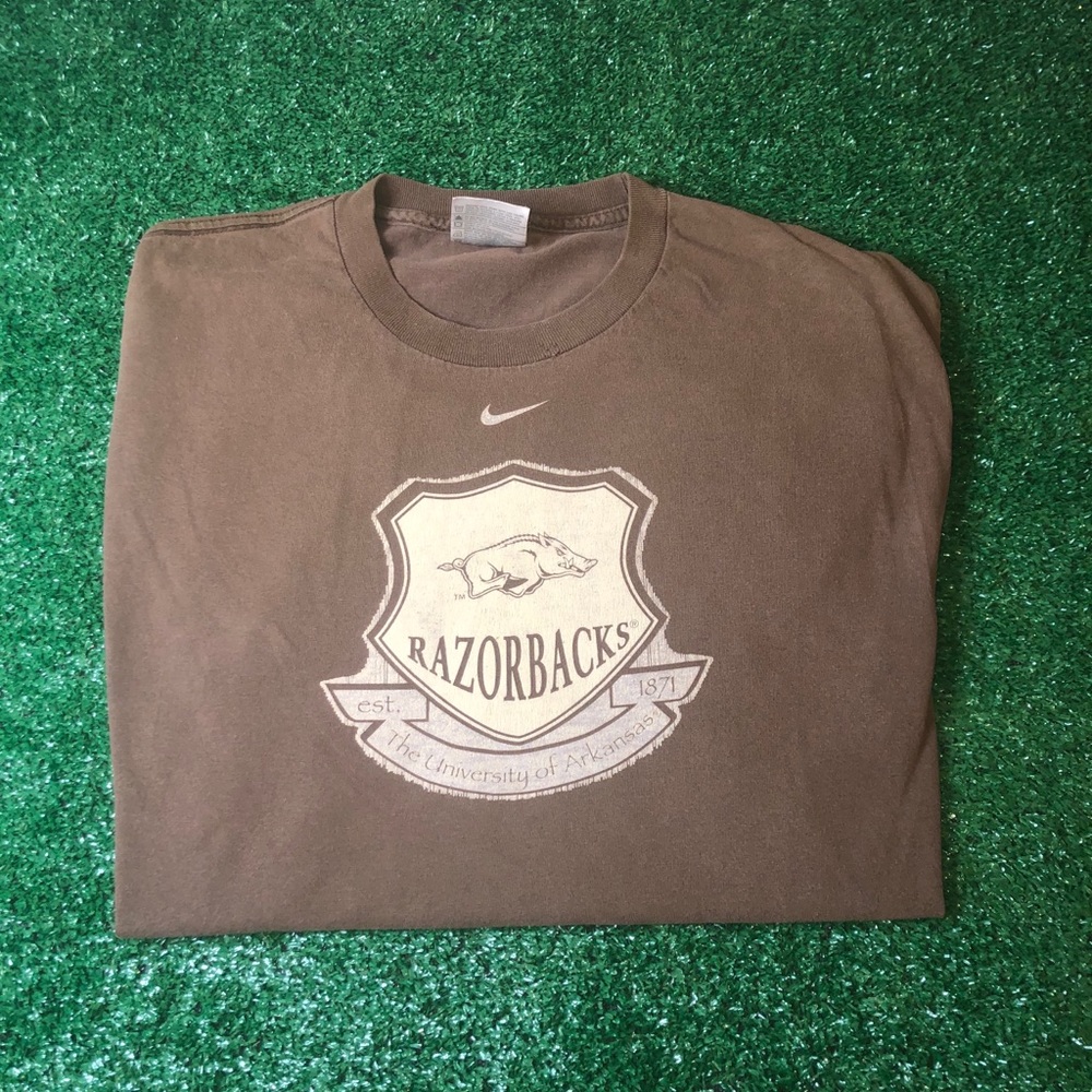 Arkansas Razorbacks Nike Center Swoosh Tee Size M